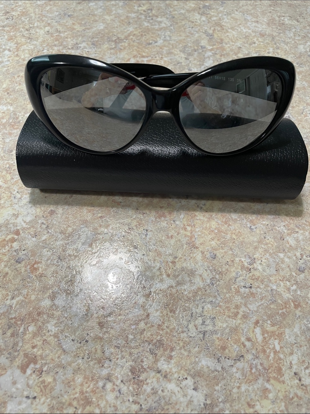 Tory Burch Classic Black Cat-Eye Women's Sunglasses
